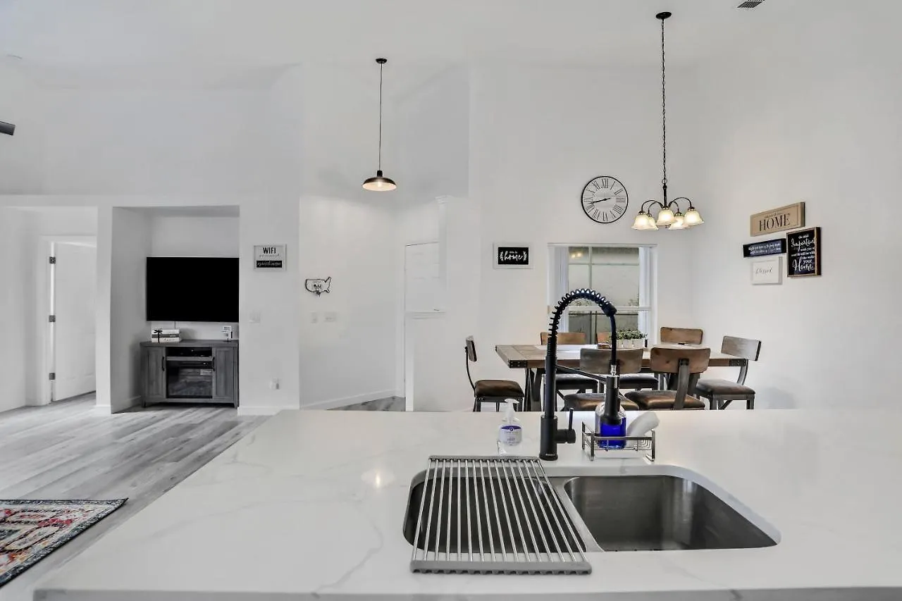 Wh485Wp - 4Bedrm | Private Pool | Newly Remodeled Villa Davenport 0*,  United States